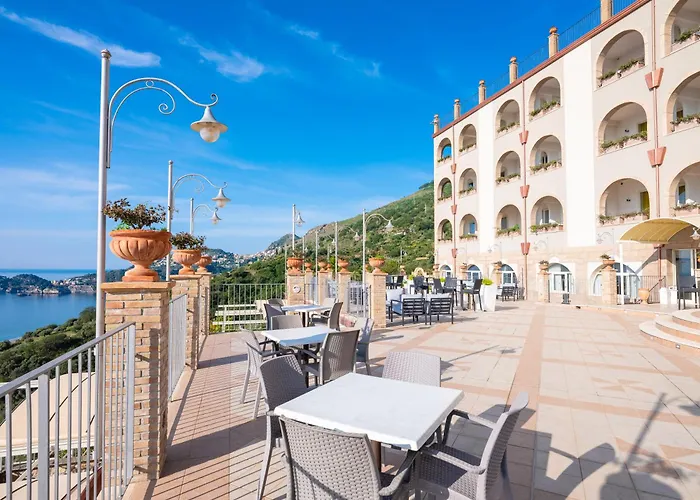Отель Olimpo Le Terrazze 4*