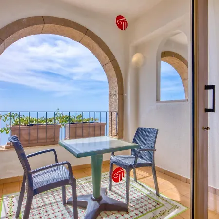 Olimpo Le Terrazze Otel