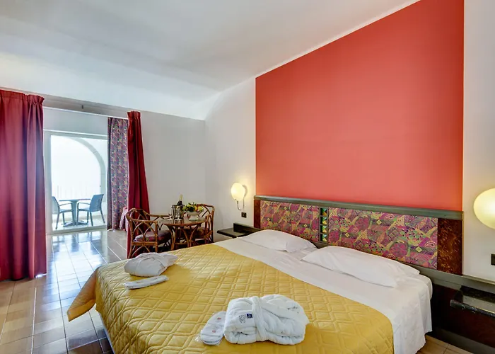 מלון Olimpo Le Terrazze לטויאני