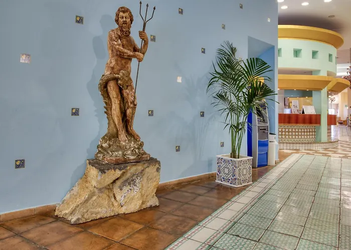 Olimpo Le Terrazze מלון 4*