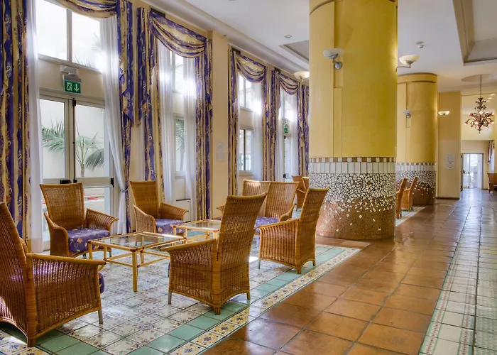 Olimpo Le Terrazze מלון 4*