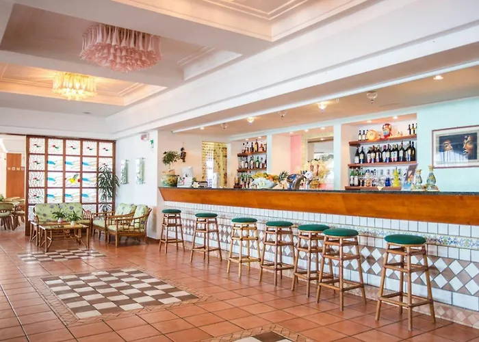 Olimpo Le Terrazze מלון