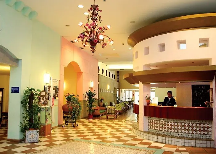 Olimpo Le Terrazze 4* לטויאני