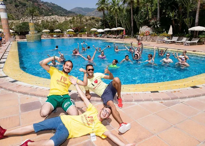 Olimpo Le Terrazze לטויאני